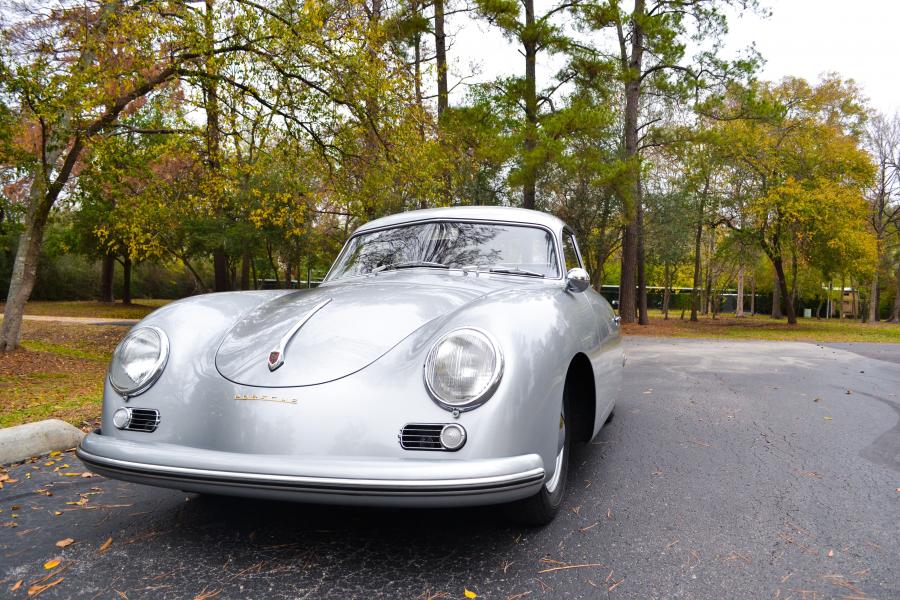  Porsche 356 Pre-A Coupe 1955 года  (фото 1 из 20)